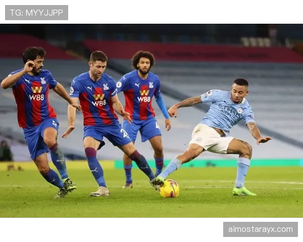 纽卡斯尔联与伊萨克达成续约协议,携手冲击英超荣耀 纽卡斯尔联与伊萨克达成续约协议,携手冲击英超荣耀