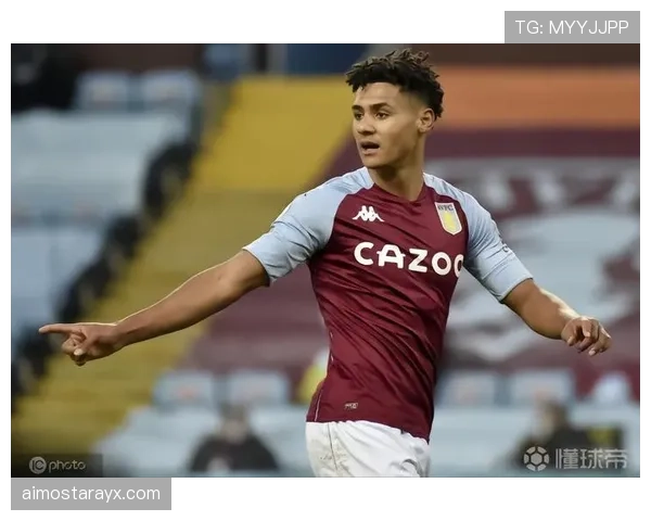 沃特金斯 vs 伊萨克:技术流前锋的终结效率与战术角色对比 沃特金斯 vs 伊萨克:技术流前锋的终结效率与战术角色对比